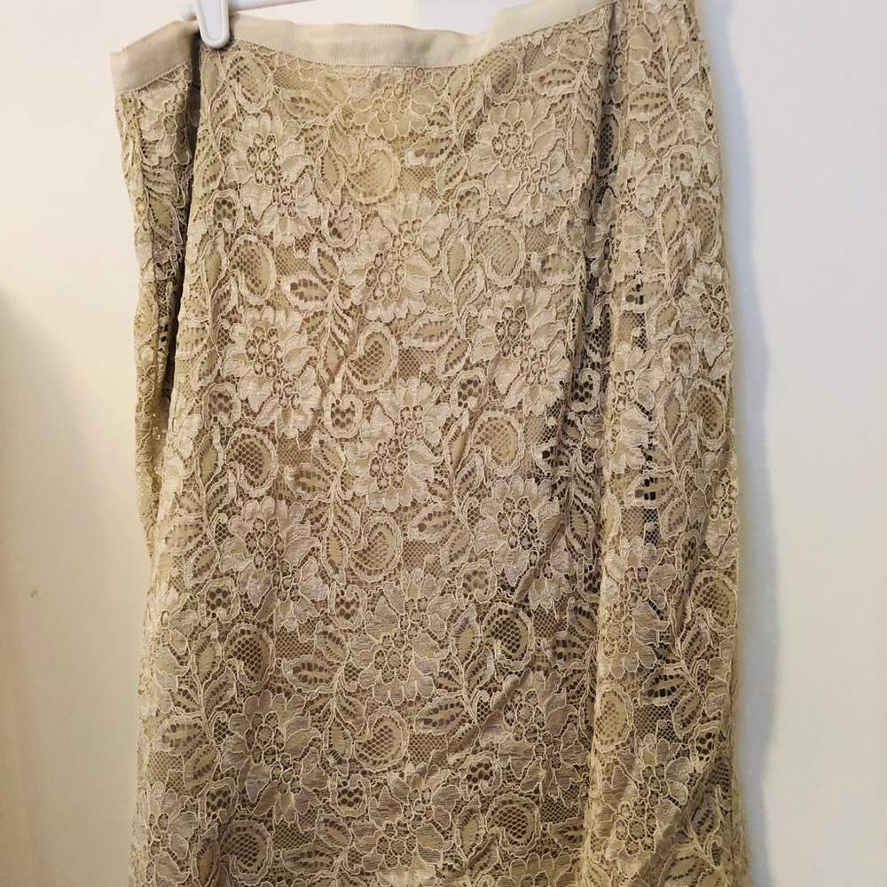 NY&CO Red Label Collection lace pencil skirt